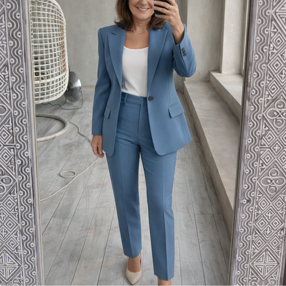 ELIZA | Conjunto con blazer estructurado
