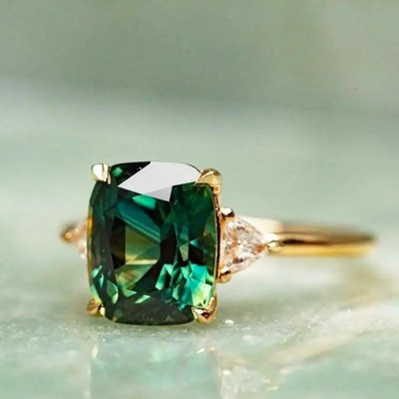 VALENTINA | Anillo cuadrado con esmeralda